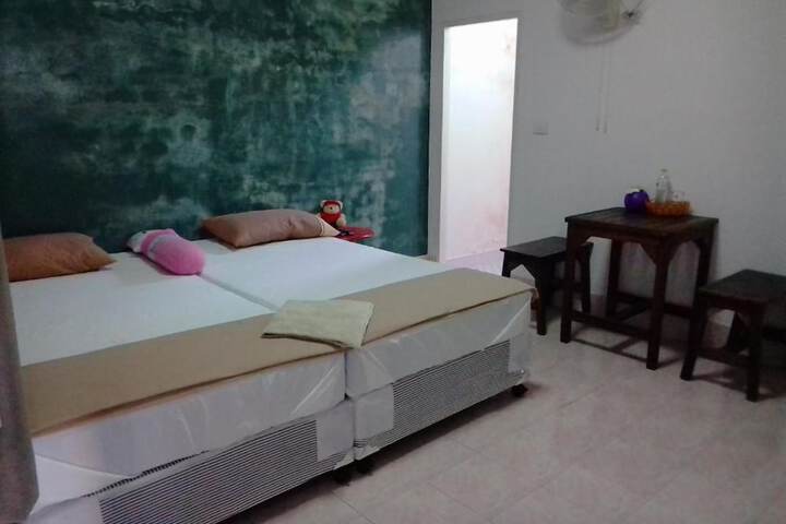 Room 18 of 41