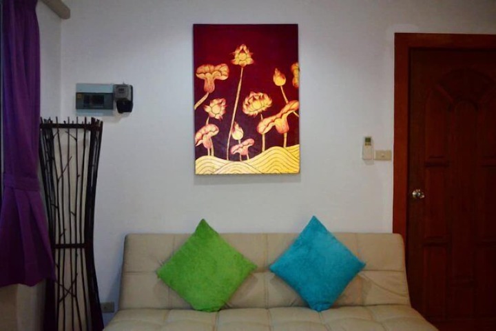 Room 27 of 71