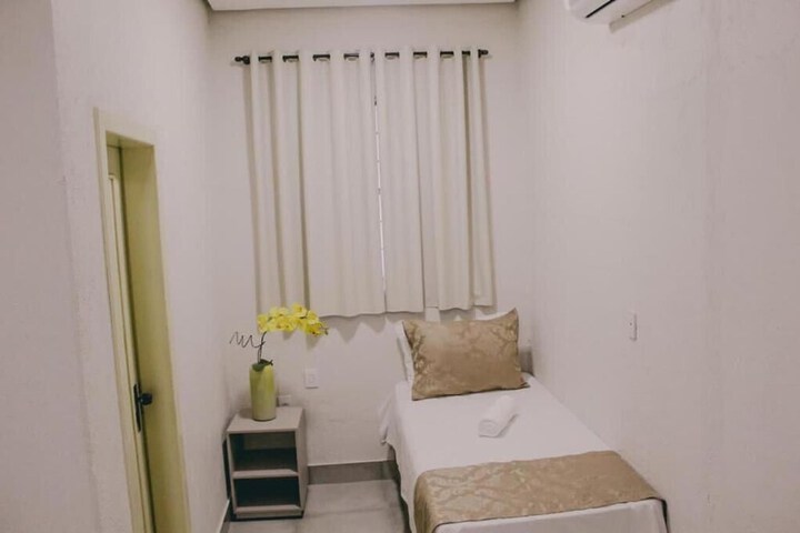 Room 5 of 27