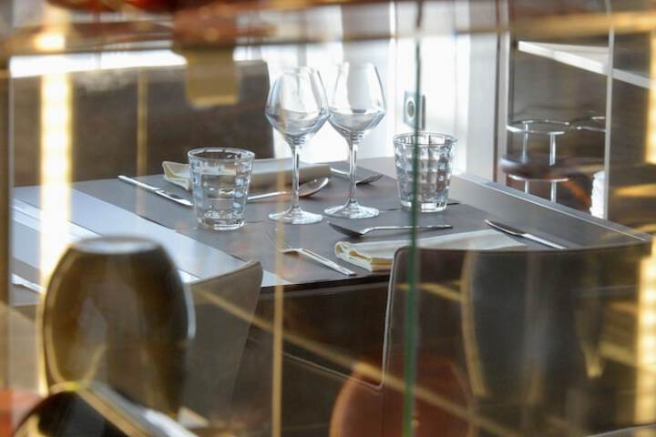 Dining 54 of 102