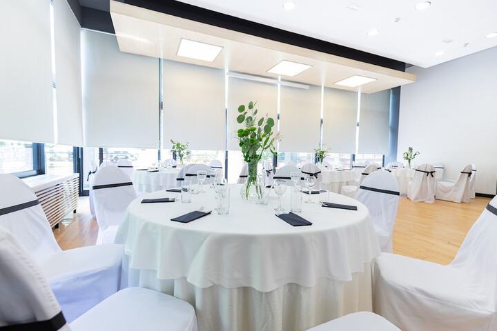 Ballroom/Hall 26 of 37