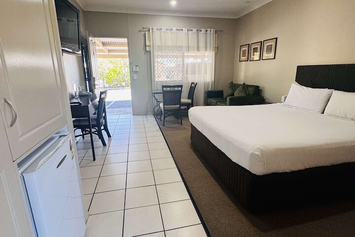 Room 12 of 46
