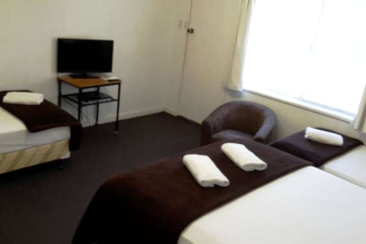 Room 12 of 68
