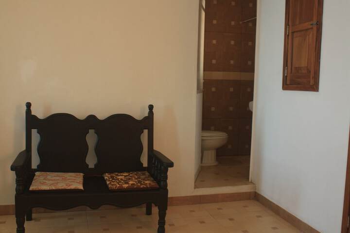 Room 21 of 29
