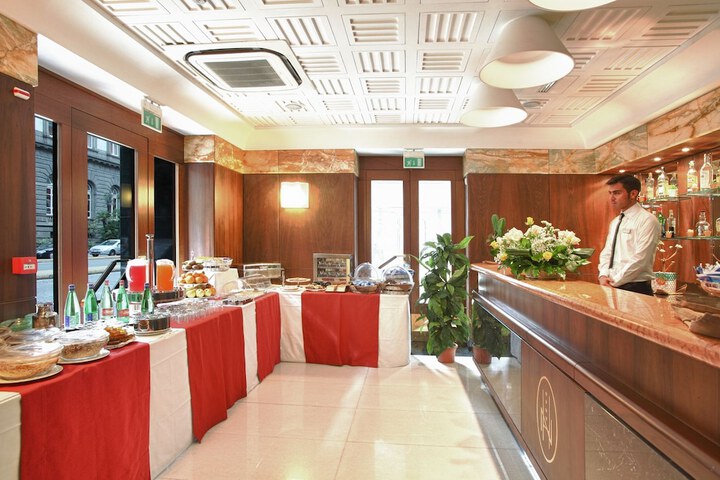 Dining 50 of 95