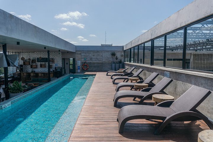 Pool 30 of 64