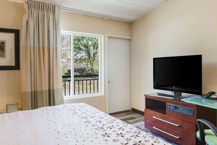 Room 26 of 57