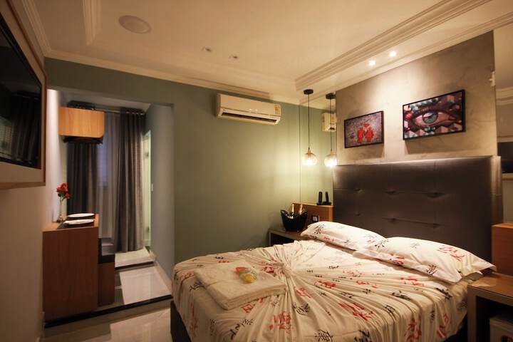 Room 6 of 62