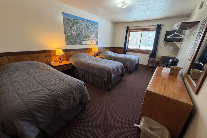 Room 29 of 48