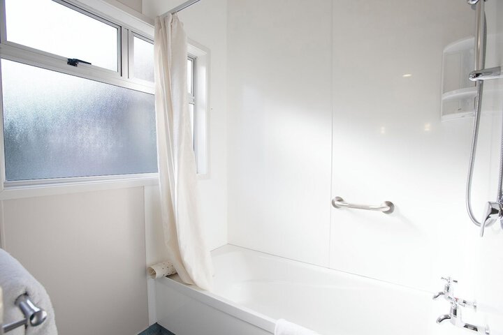 Room 28 of 81