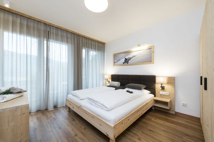 Room 10 of 19