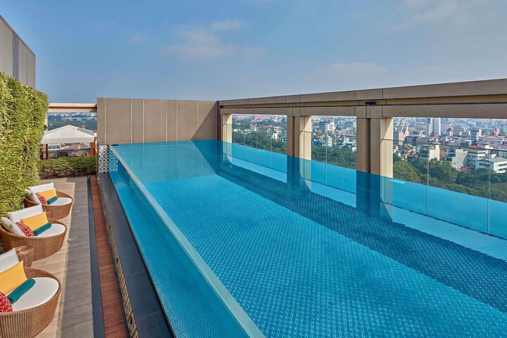 Pool 62 of 144