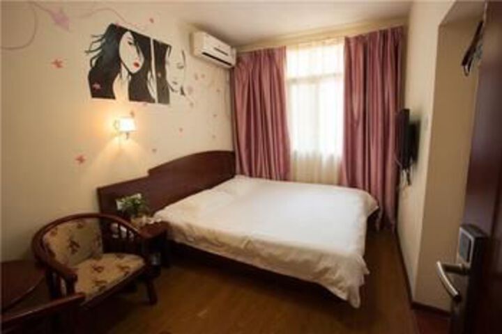 Room 20 of 36