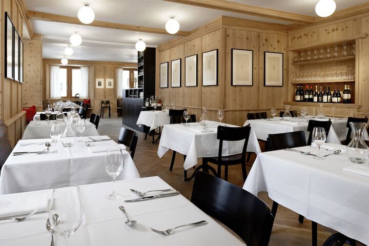 Dining 50 of 77