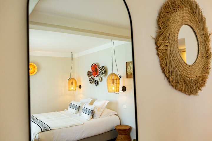 Room 72 of 155