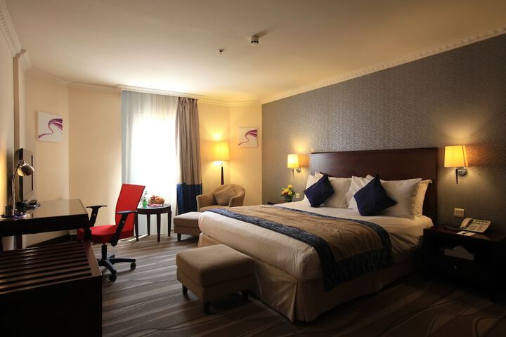 Room 10 of 39