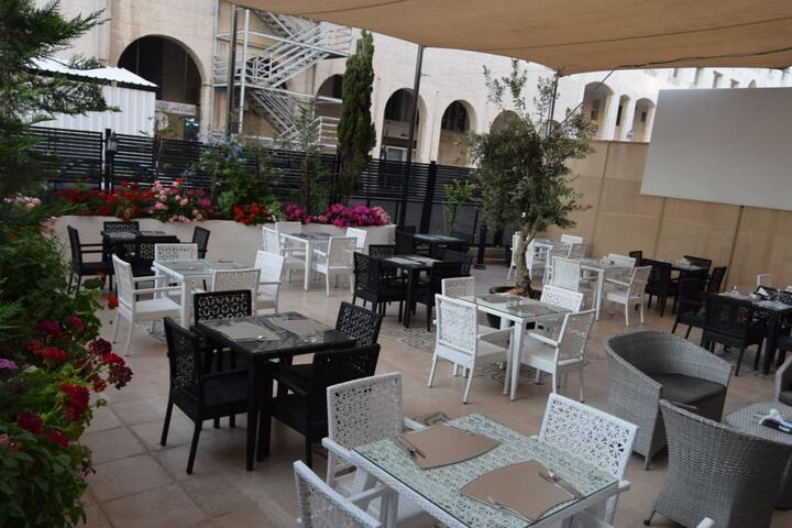 Terrace/Patio 7 of 18