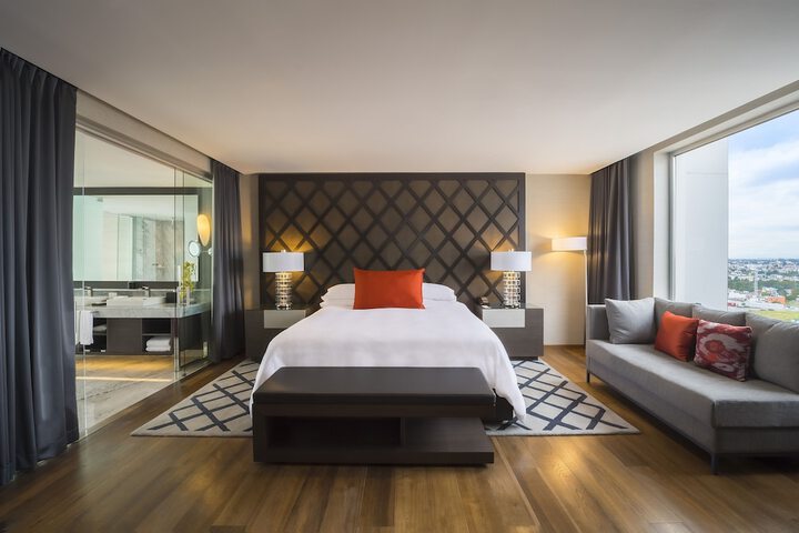 Room 3 of 79