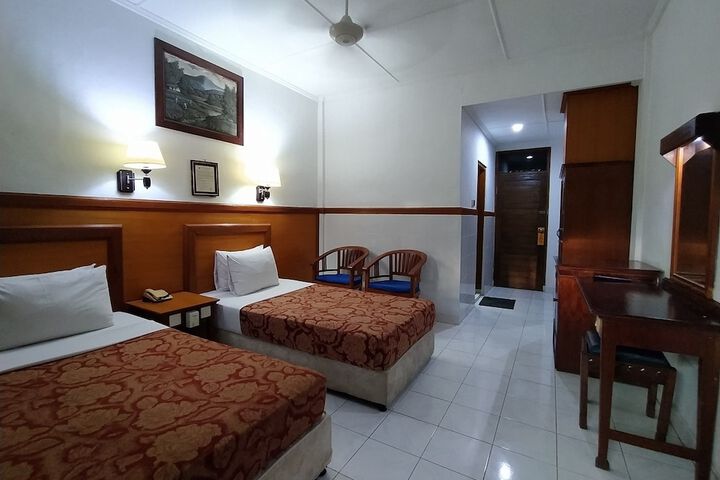Room 21 of 57