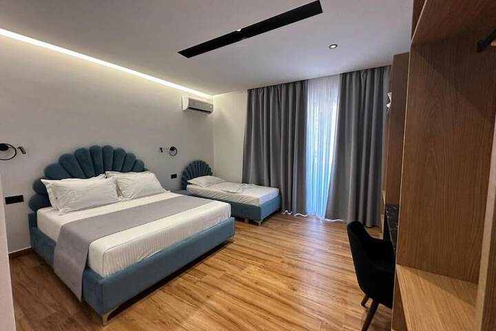 Room 9 of 23