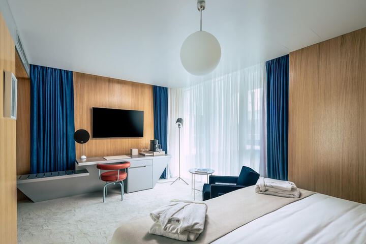 Room 8 of 26