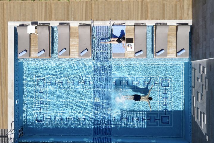 Pool 59 of 91