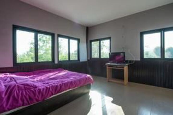 Room 17 of 23