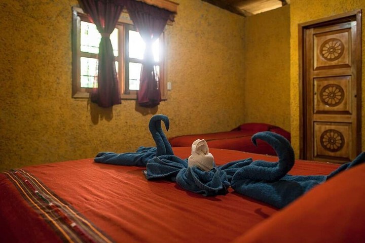 Room 5 of 8