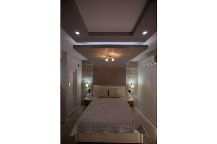 Room 18 of 52