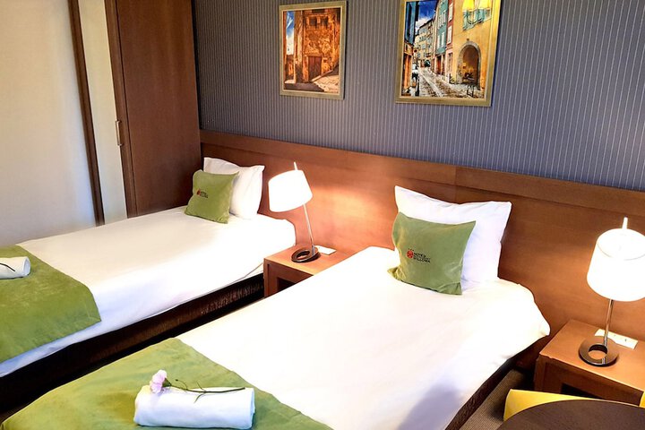 Room 21 of 47
