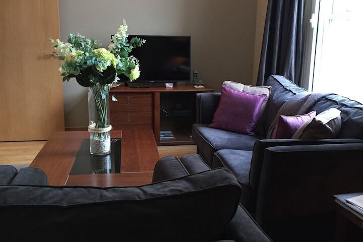 Room 27 of 51