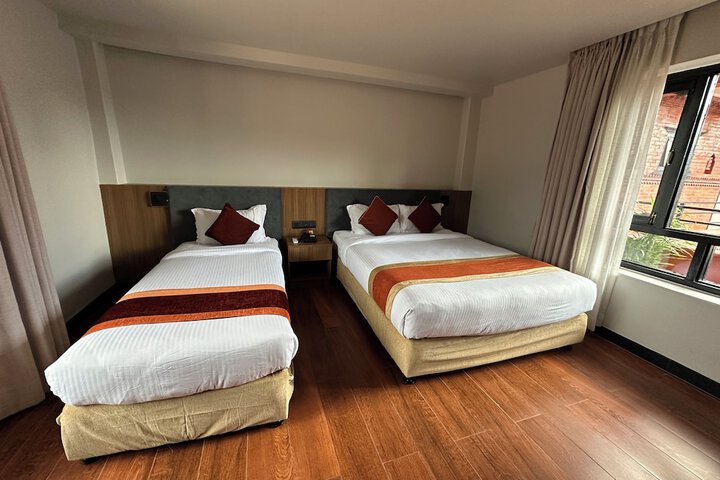 Room 34 of 85