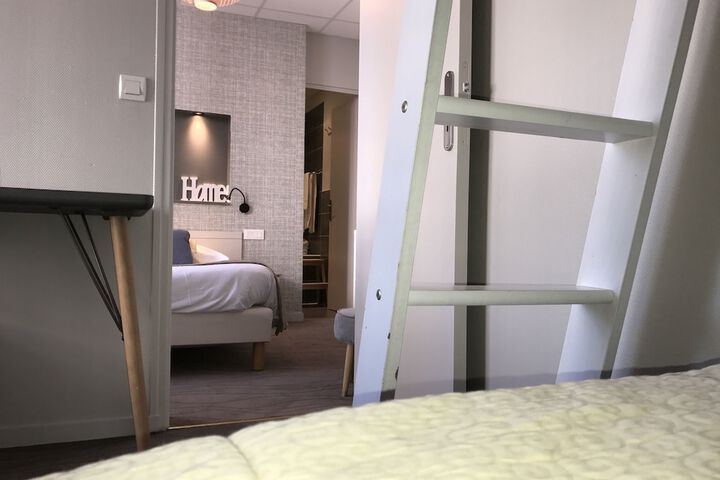 Room 6 of 55
