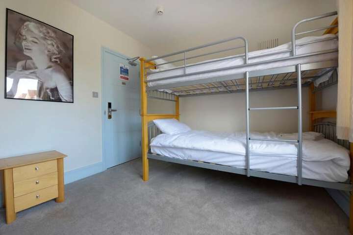 Room 5 of 39