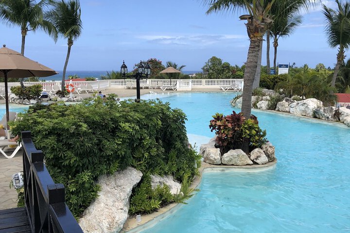 Pools & Facilities
