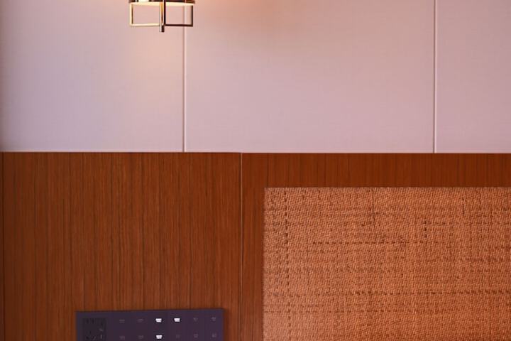 Room 17 of 43