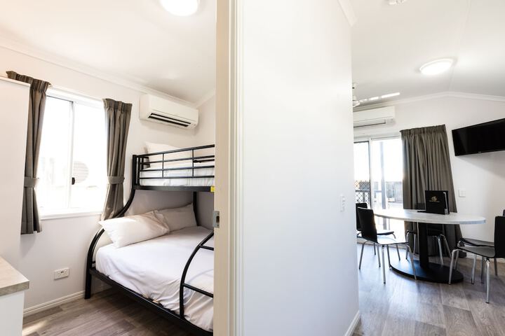 Room 17 of 43