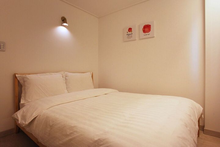 Room 66 of 198