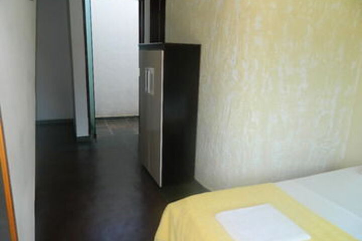 Room 70 of 90