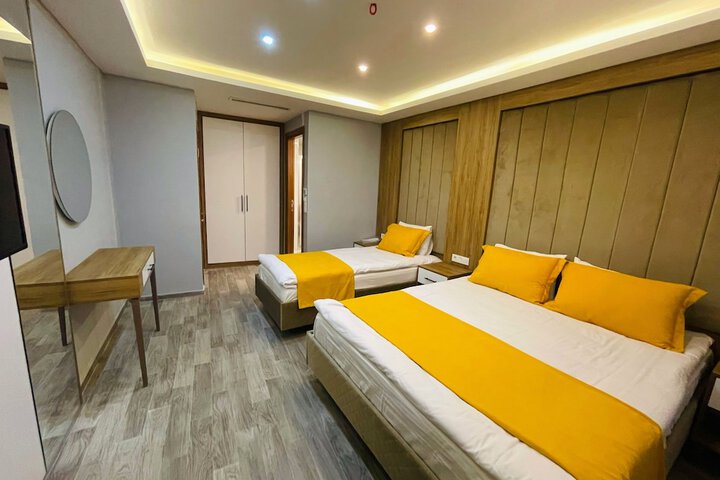 Room 18 of 34