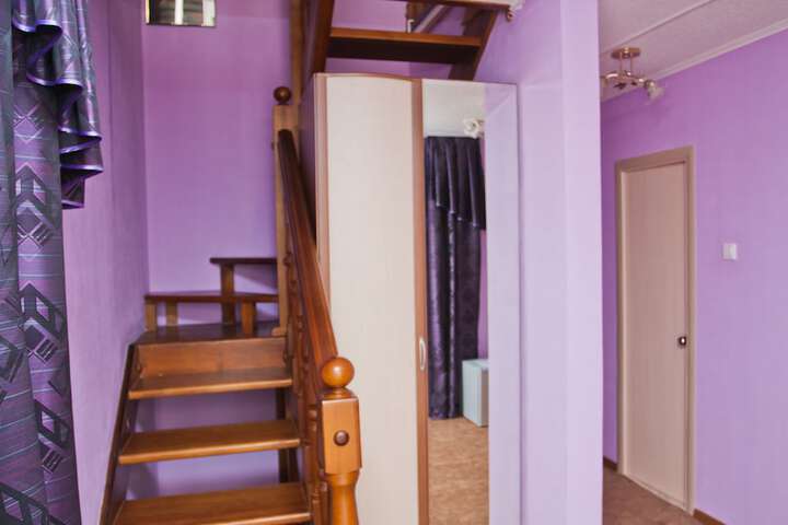 Room 4 of 69