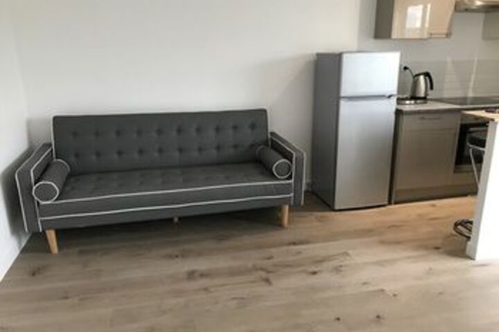 Room 10 of 17
