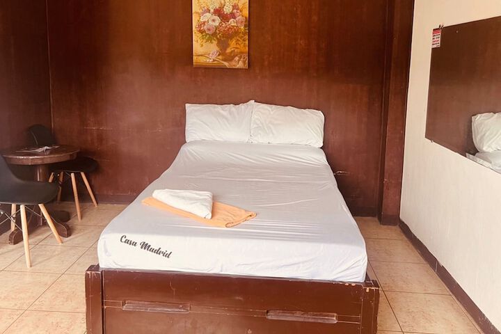 Room 6 of 24