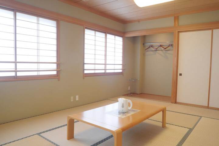 Room 14 of 34