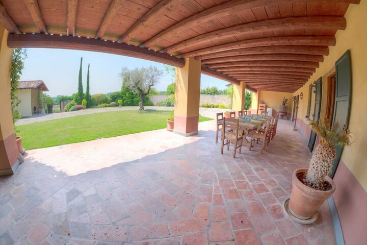 Terrace/Patio 33 of 34