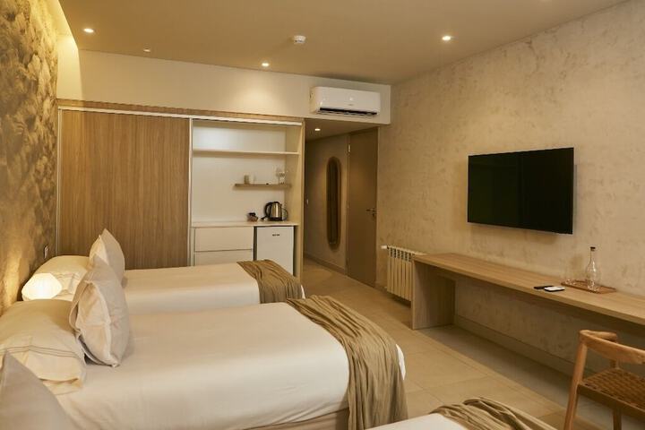 Room 21 of 41