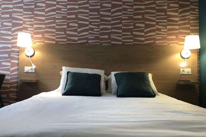 Room 11 of 60
