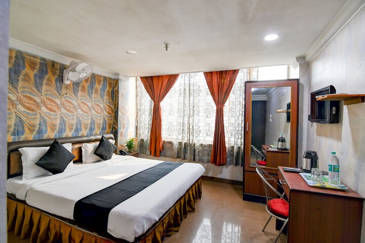 Room 5 of 24