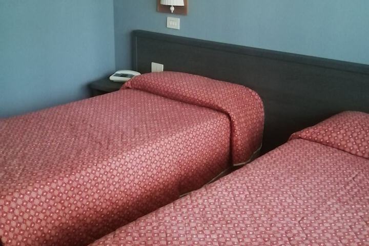 Room 14 of 35
