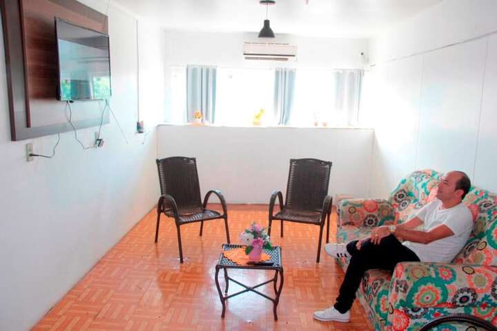 Room 9 of 29